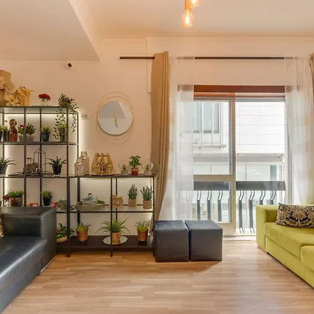 Avenue View Rooms-2